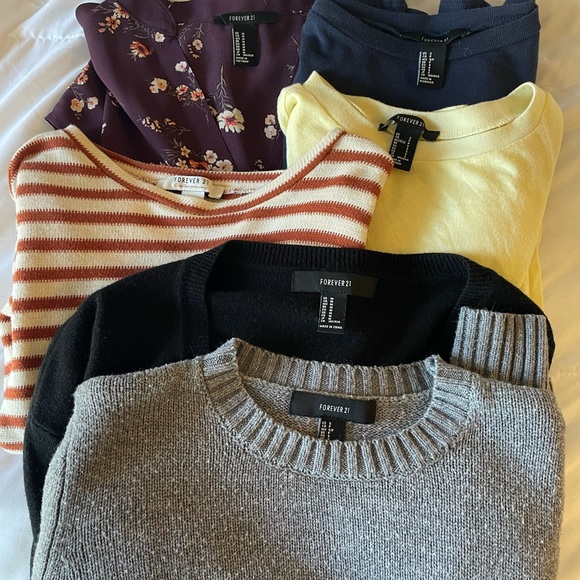 Forever 21 Tops - Forever 21 women’s bundle! Sizes small/medium